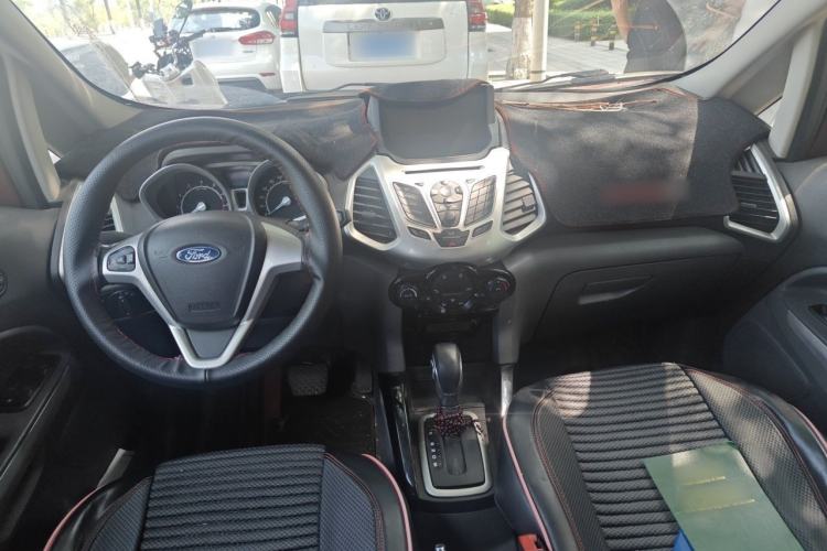 Used Ford EcoSport 2013 1.5L Automatic Prestige Model Center Console
