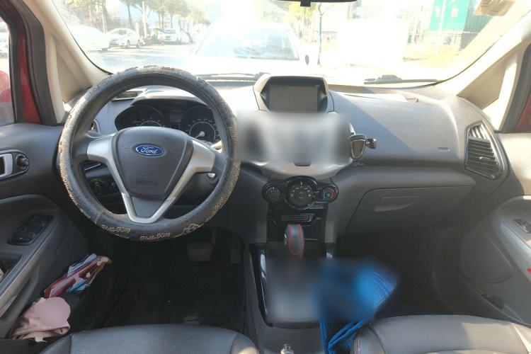 Used Ford EcoSport 2013 1.5L Automatic Fashion Model Center Console