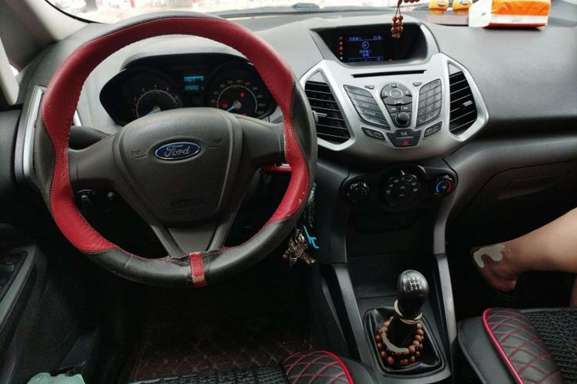 Used Ford EcoSport 2013 1.5L Manual Comfort Model Center Console