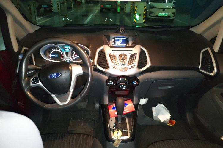 Used Ford EcoSport 2013 1.5L Automatic Prestige Model Center Console