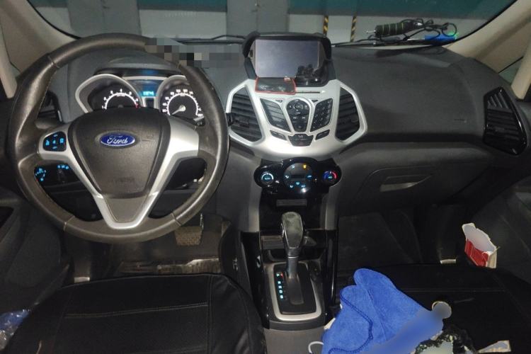 Used Ford EcoSport 2013 1.5L Automatic Prestige Model Center Console