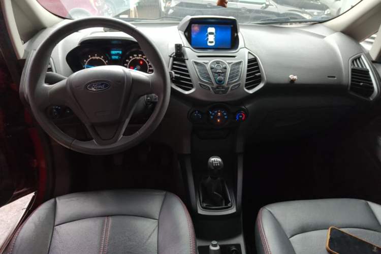 Used Ford EcoSport 2013 1.5L Manual Comfort Model Center Console