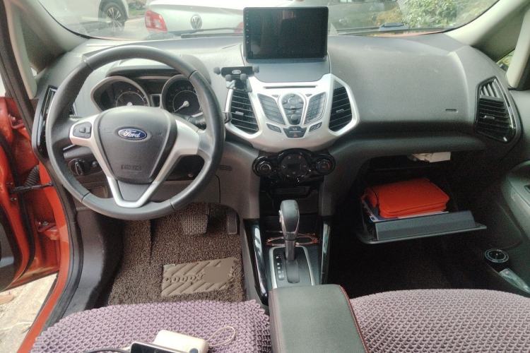 Used Ford EcoSport 2013 1.5L Automatic Prestige Model Center Console