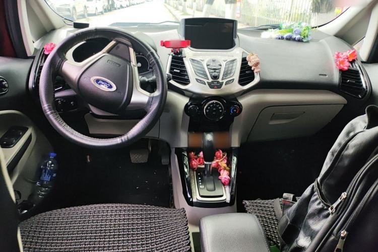Used Ford EcoSport 2013 1.5L Automatic Fashion Model Center Console