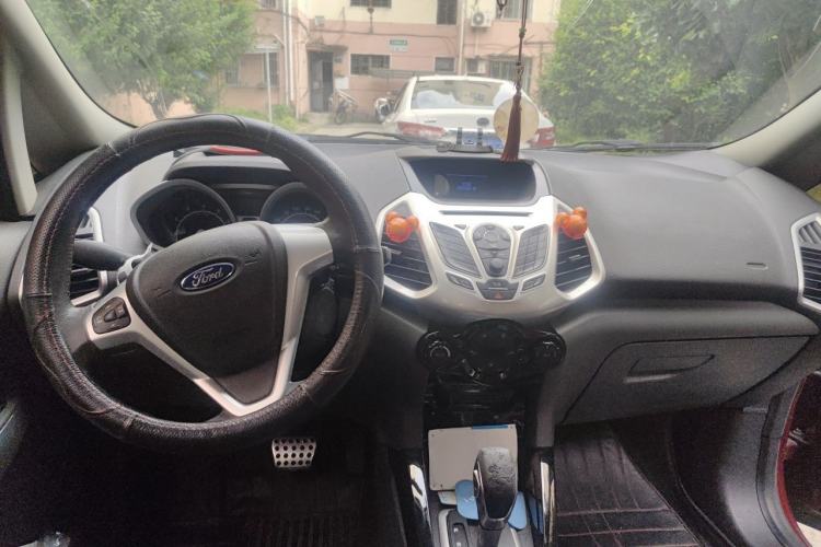 Used Ford EcoSport 2013 1.5L Automatic Prestige Model Center Console