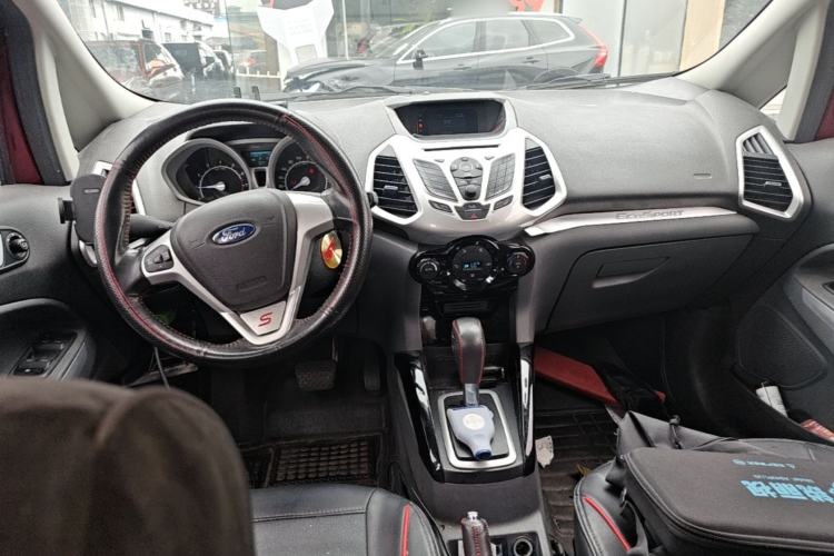 Used Ford EcoSport 2013 1.5L Automatic Prestige Model Center Console