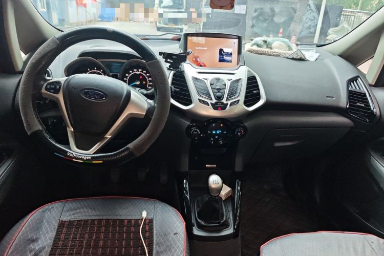 Used Ford EcoSport 2013 1.0L GTDi Manual Luxury Model Center Console