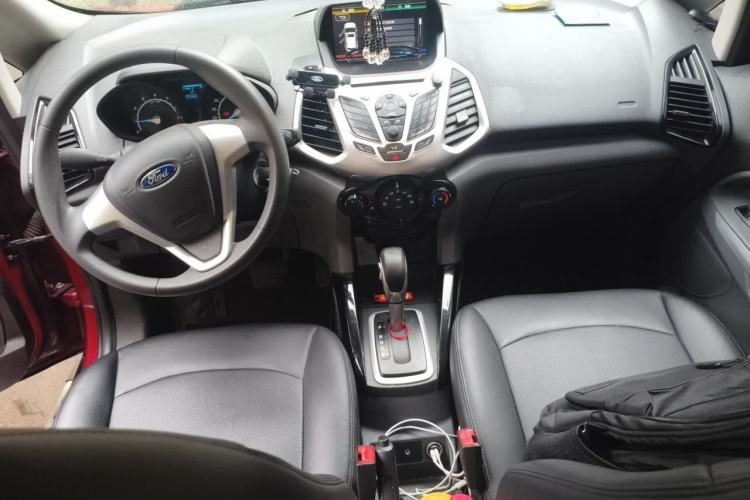 Used Ford EcoSport 2013 1.5L Automatic Fashion Model Center Console