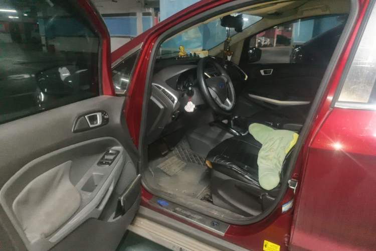 Used Ford EcoSport 2013 1.5L Automatic Fashion Model Driver Seat