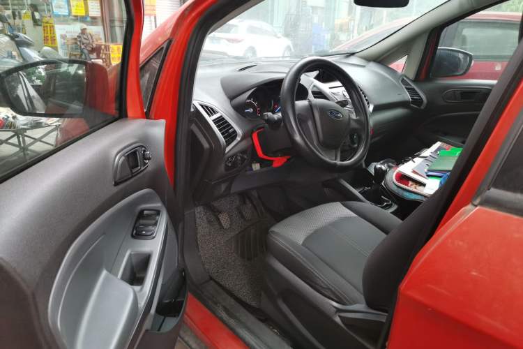 Used Ford EcoSport 2013 1.5L Manual Comfort Model Driver Seat