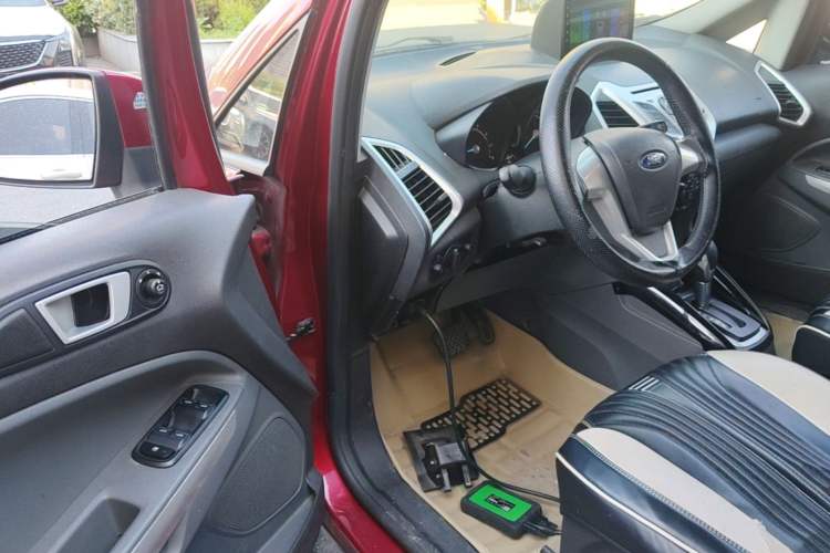 Used Ford EcoSport 2013 1.5L Automatic Fashion Model Driver Seat