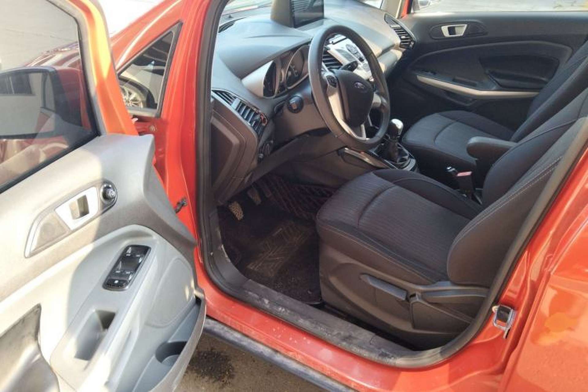 Used Ford EcoSport 2013 1.5L Manual Luxury Model Driver Seat
