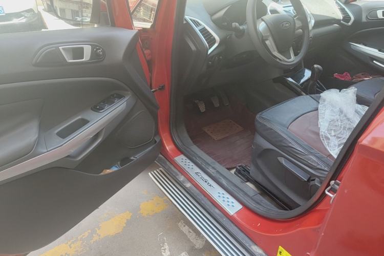 Used Ford EcoSport 2013 1.5L Manual Fashion Model Driver Seat