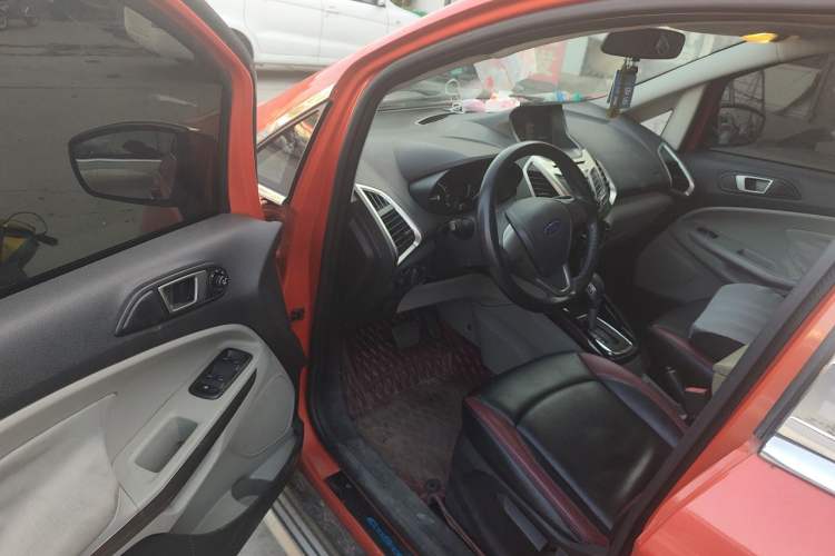 Used Ford EcoSport 2013 1.5L Automatic Fashion Model Driver Seat