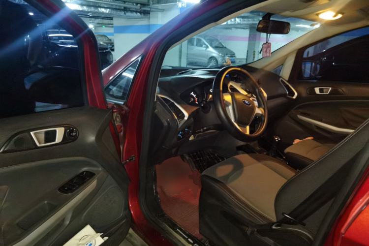 Used Ford EcoSport 2013 1.5L Manual Fashion Model Driver Seat