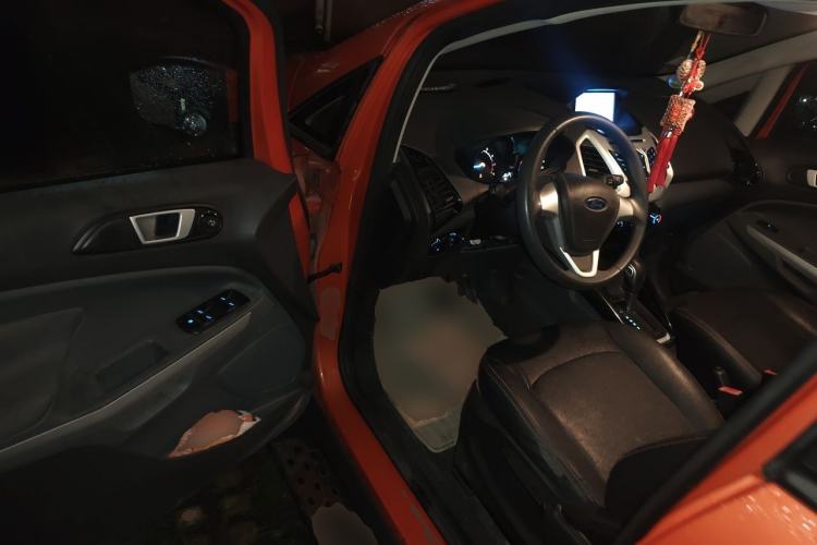 Used Ford EcoSport 2013 1.5L Automatic Fashion Model Driver Seat