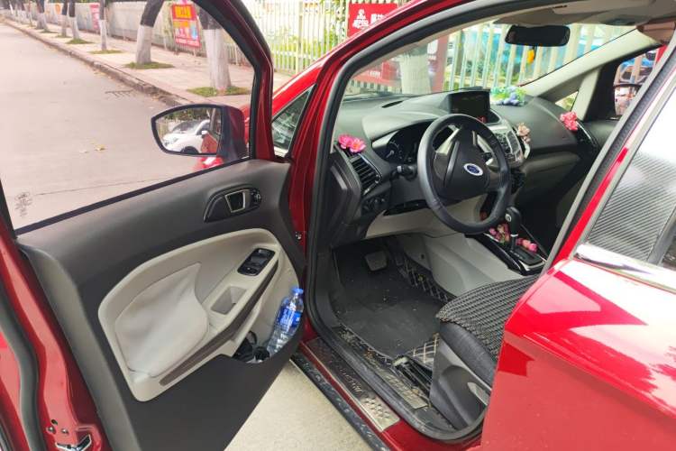 Used Ford EcoSport 2013 1.5L Automatic Fashion Model Driver Seat