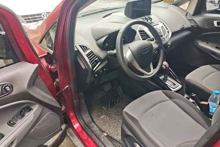 Used Ford EcoSport 2013 1.5L Automatic Fashion Model Driver Seat