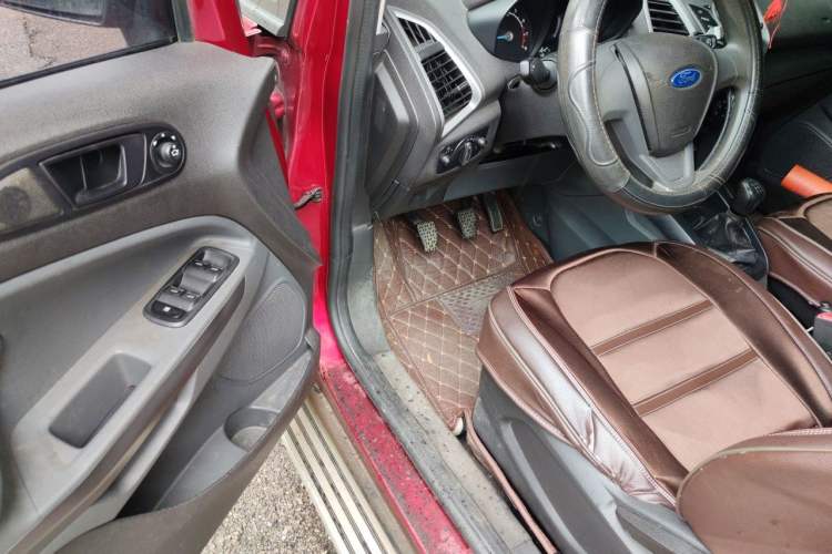 Used Ford EcoSport 2013 1.5L Manual Comfort Model Driver Seat