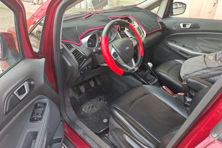 Used Ford EcoSport 2013 1.5L Manual Luxury Model Driver Seat