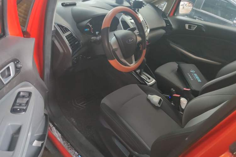 Used Ford EcoSport 2013 1.5L Automatic Fashion Model Driver Seat
