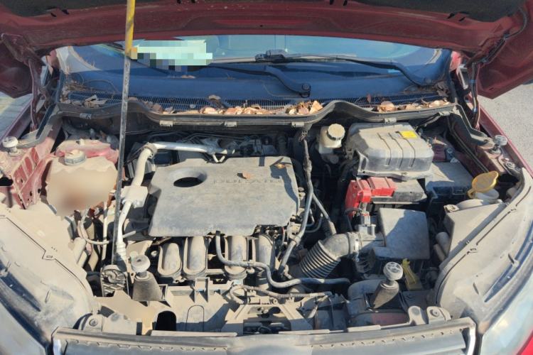 Used Ford EcoSport 2013 1.5L Automatic Fashion Model Engine Bay
