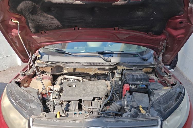 Used Ford EcoSport 2013 1.5L Manual Fashion Model Engine Bay