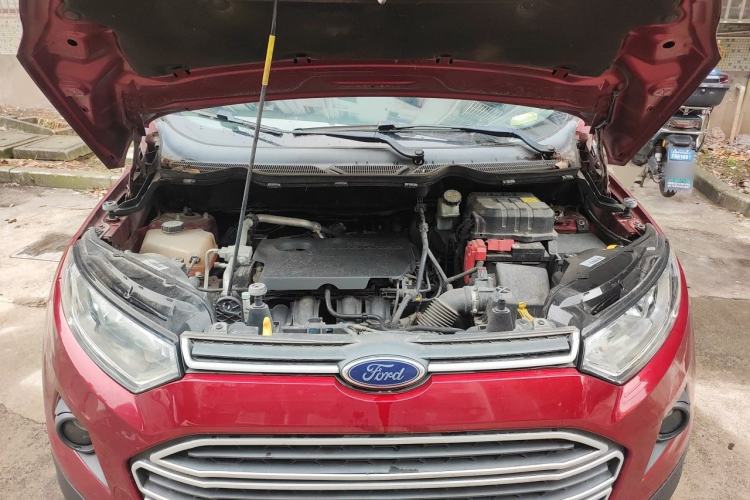 Used Ford EcoSport 2013 1.5L Automatic Fashion Model Engine Bay