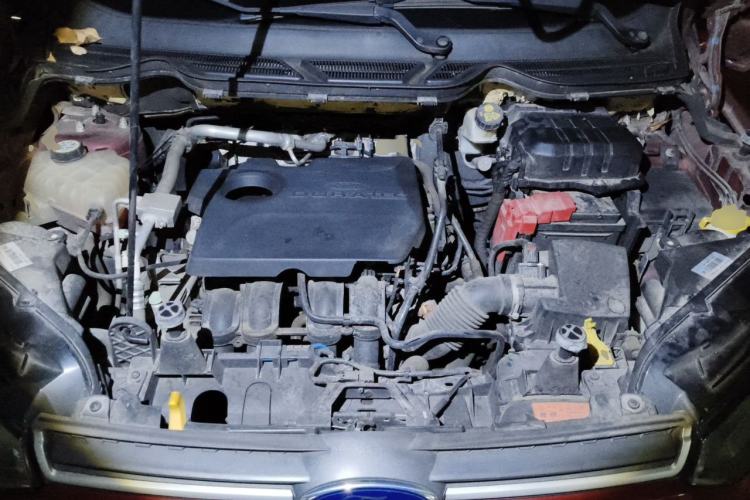 Used Ford EcoSport 2013 1.5L Automatic Fashion Model Engine Bay