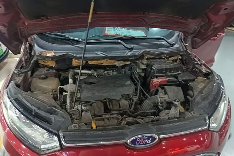 Used Ford EcoSport 2013 1.5L Automatic Prestige Model Engine Bay