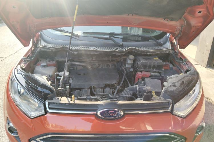 Used Ford EcoSport 2013 1.5L Manual Luxury Model Engine Bay