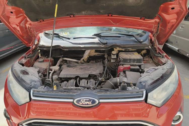 Used Ford EcoSport 2013 1.5L Manual Fashion Model Engine Bay