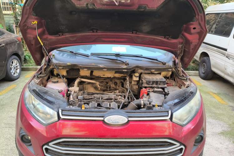 Used Ford EcoSport 2013 1.5L Automatic Fashion Model Engine Bay