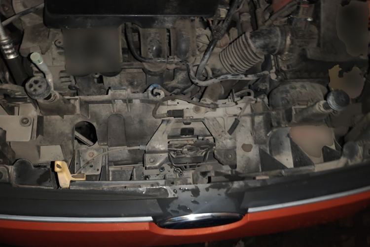 Used Ford EcoSport 2013 1.5L Automatic Fashion Model Engine Bay