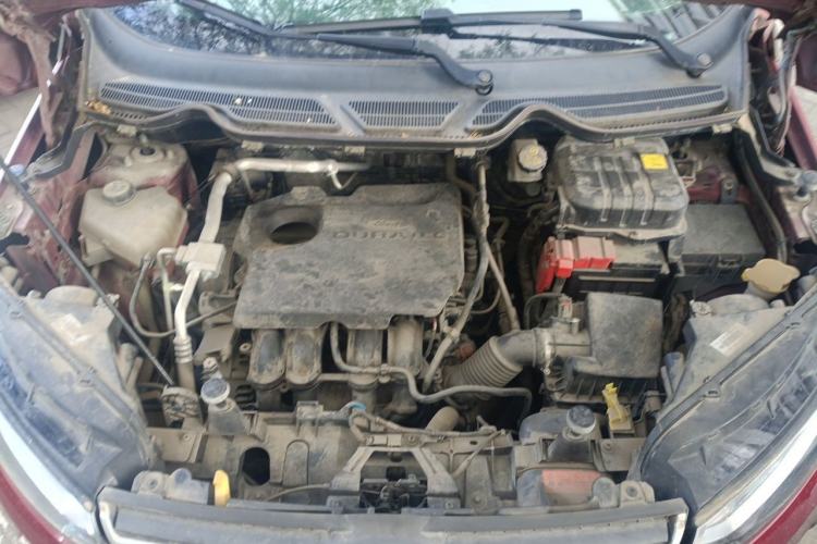 Used Ford EcoSport 2013 1.5L Manual Fashion Model Engine Bay