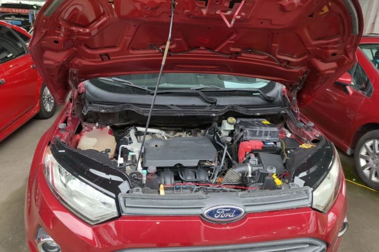 Used Ford EcoSport 2013 1.5L Manual Comfort Model Engine Bay
