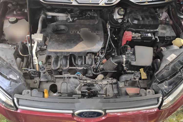 Used Ford EcoSport 2013 1.5L Automatic Fashion Model Engine Bay