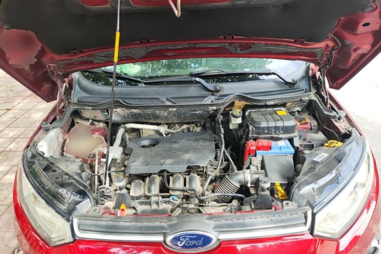 Used Ford EcoSport 2013 1.5L Automatic Fashion Model Engine Bay