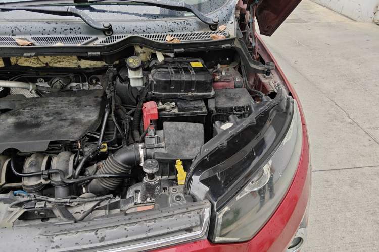 Used Ford EcoSport 2013 1.5L Automatic Prestige Model Engine Bay Left