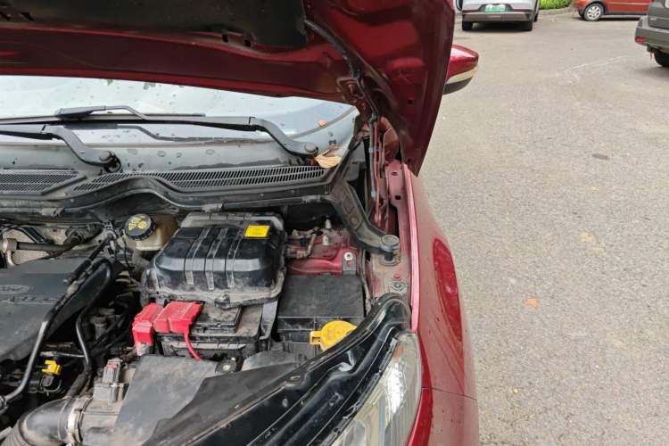 Used Ford EcoSport 2013 1.5L Automatic Fashion Model Engine Bay Left