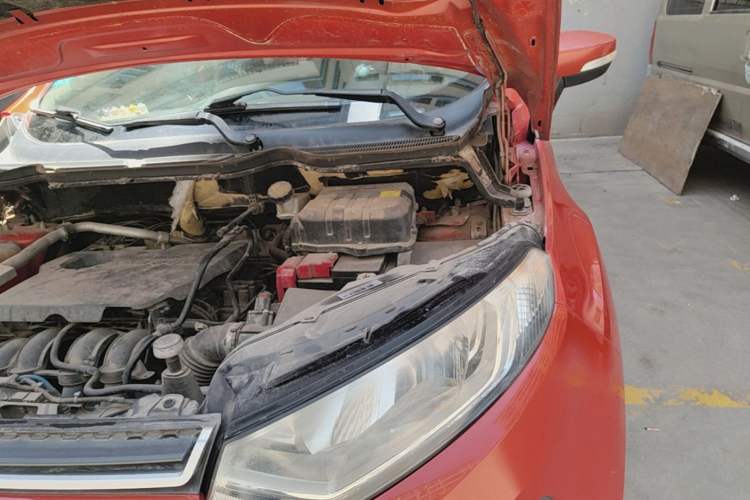 Used Ford EcoSport 2013 1.5L Manual Fashion Model Engine Bay Left