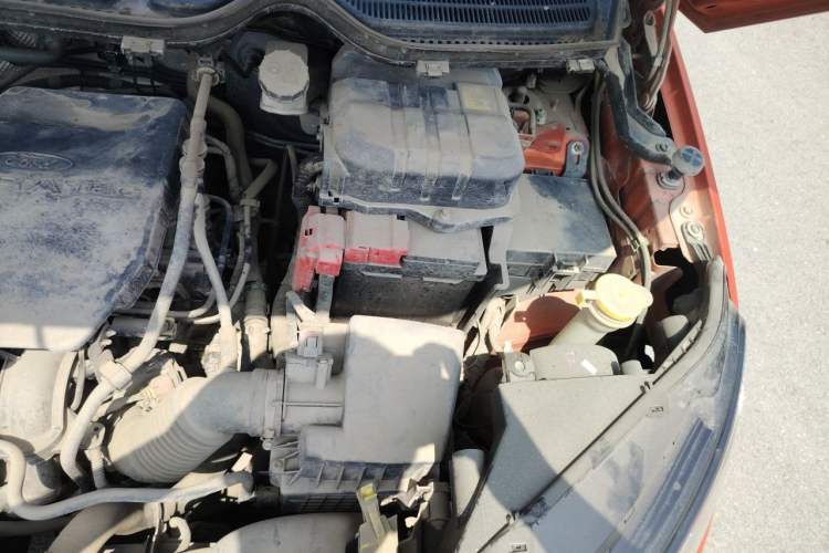 Used Ford EcoSport 2013 1.5L Automatic Fashion Model Engine Bay Left