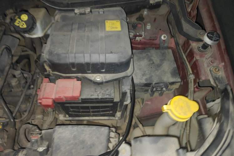 Used Ford EcoSport 2013 1.5L Automatic Prestige Model Engine Bay Left