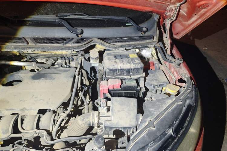 Used Ford EcoSport 2013 1.5L Automatic Prestige Model Engine Bay Left