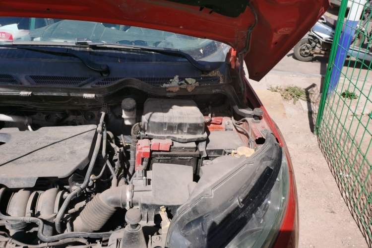 Used Ford EcoSport 2013 1.5L Automatic Prestige Model Engine Bay Left