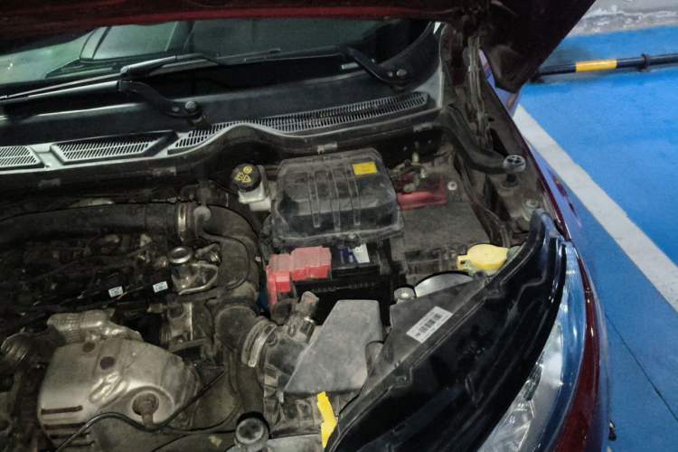 Used Ford EcoSport 2013 1.0L GTDi Manual Luxury Model Engine Bay Left