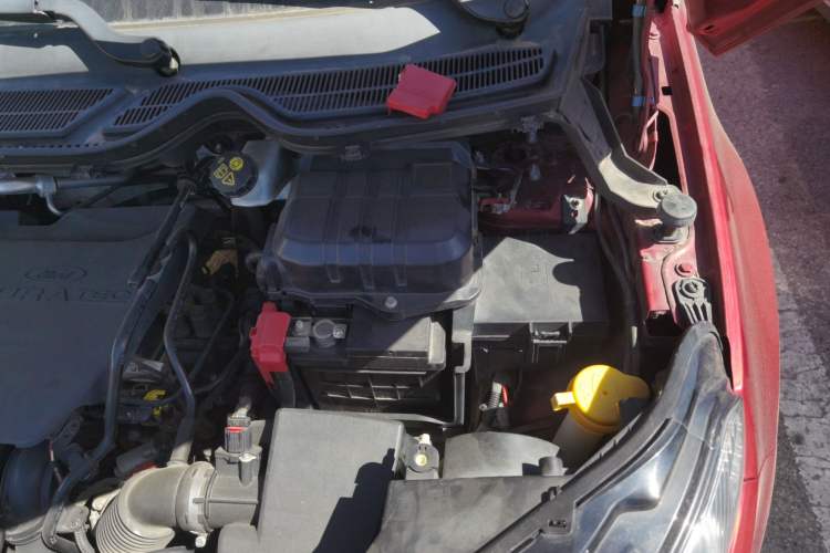 Used Ford EcoSport 2013 1.5L Manual Luxury Model Engine Bay Left