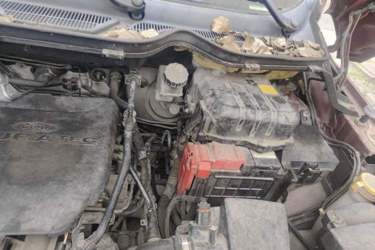 Used Ford EcoSport 2013 1.5L Automatic Prestige Model Engine Bay Left