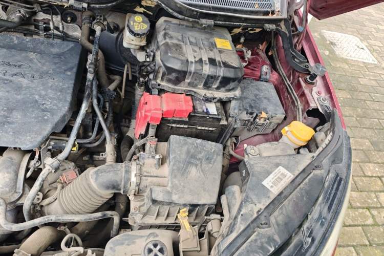 Used Ford EcoSport 2013 1.5L Automatic Fashion Model Engine Bay Left