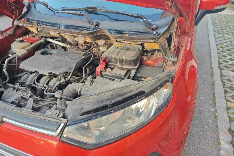 Used Ford EcoSport 2013 1.5L Automatic Prestige Model Engine Bay Left